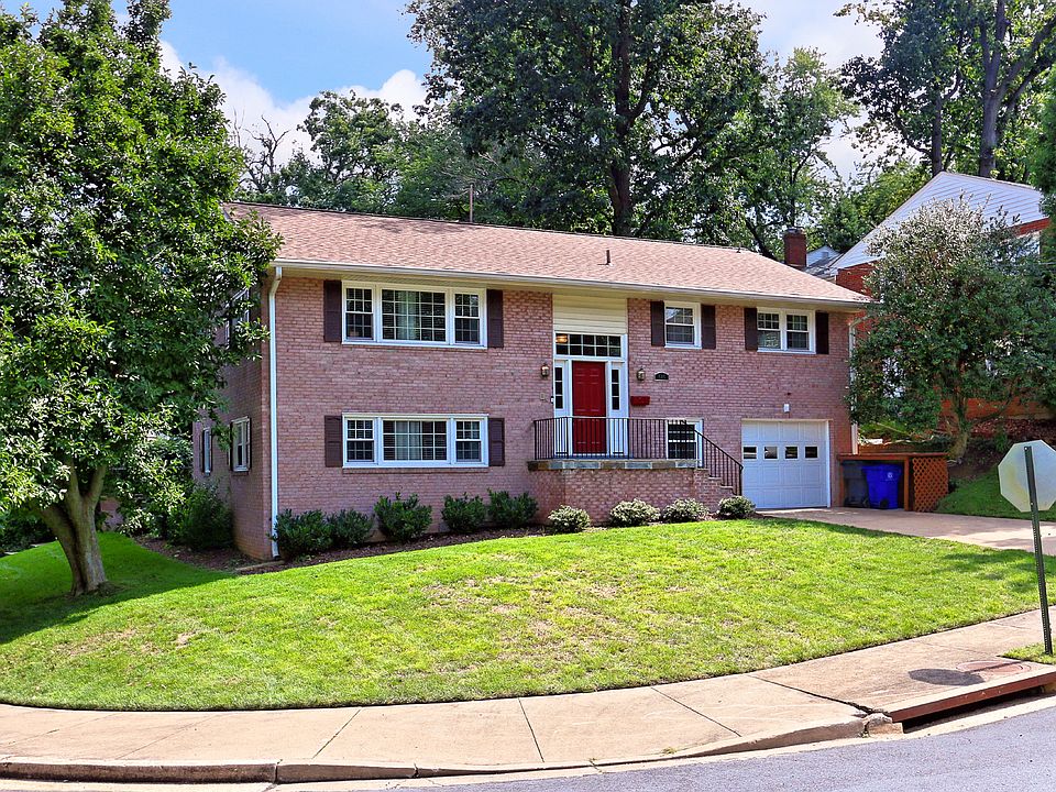1st image of 545 N Littleton St