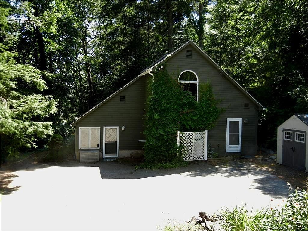 239 Moodus Rd, Haddam, CT 06438 Zillow