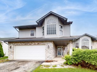 920 Mary Byrne Dr, Sauk Village, IL