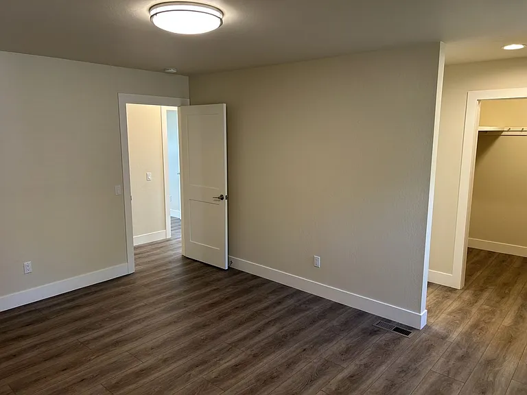 85 Jackson Dr — Photo 24
