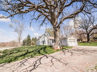 58433 Kidd Rd, Glenwood, IA 51534