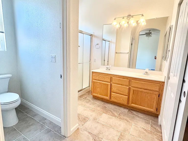 981 Pearce Ct — Photo 18