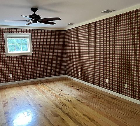 spacious second bedroom with en suite bath