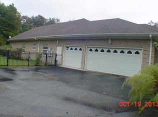 320 Whitebridge Rd, Hampstead, NC 28443