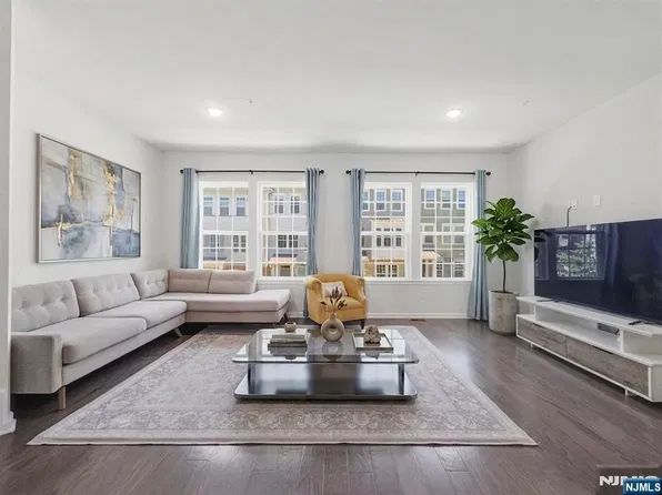 85 Truman Drive, Wood Ridge, NJ 07075