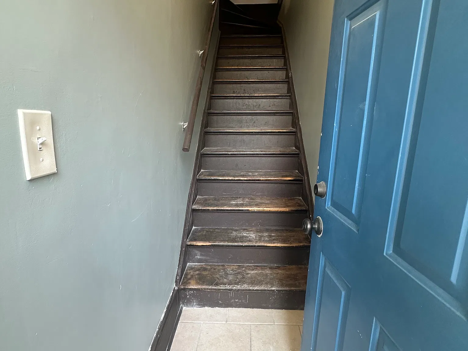 2 bed, 900 sqft, $1,600 — Photo 2