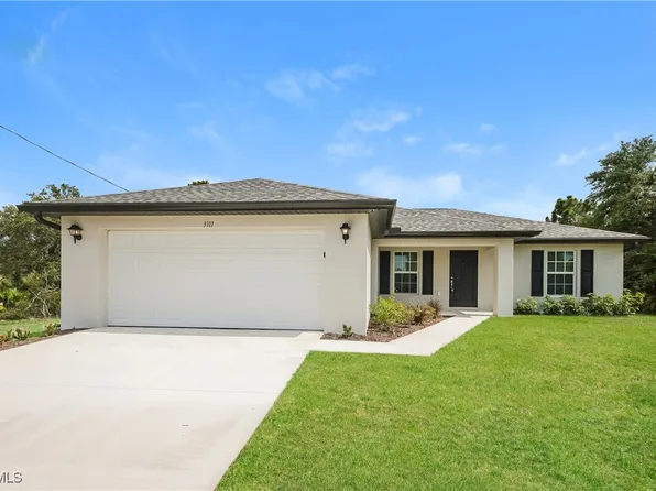 3111 62nd St W, Lehigh Acres, FL 33971