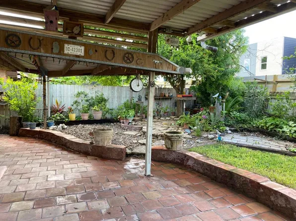 184 Honey Bee Ln, Brownsville, TX 78520