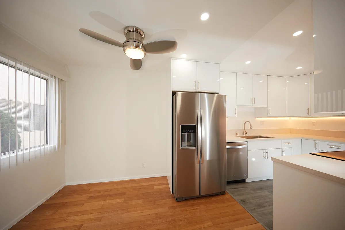 Building Photo - 1524 12th St #3
