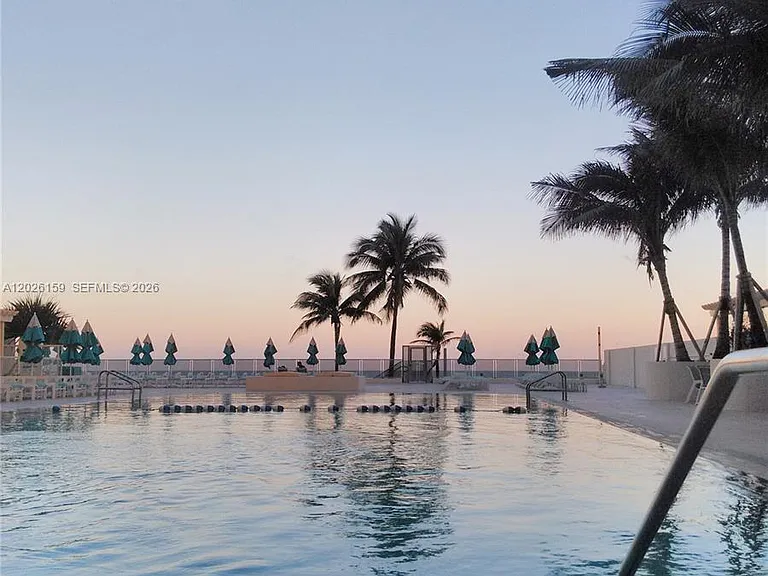 2501 S Ocean Dr #Penthouse 23 — Photo 33