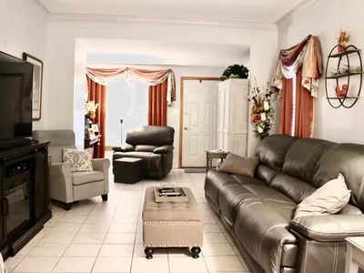 1960 E 24th St, Brooklyn, NY, 11229