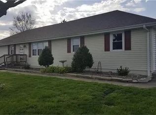 5670 SW State Route T, Polo, MO 64671