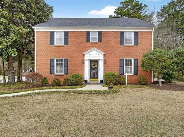 2064 Oxford Rd, Henderson, NC 27536