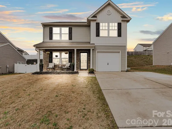 1525 Cazador Ln, York, SC 29745