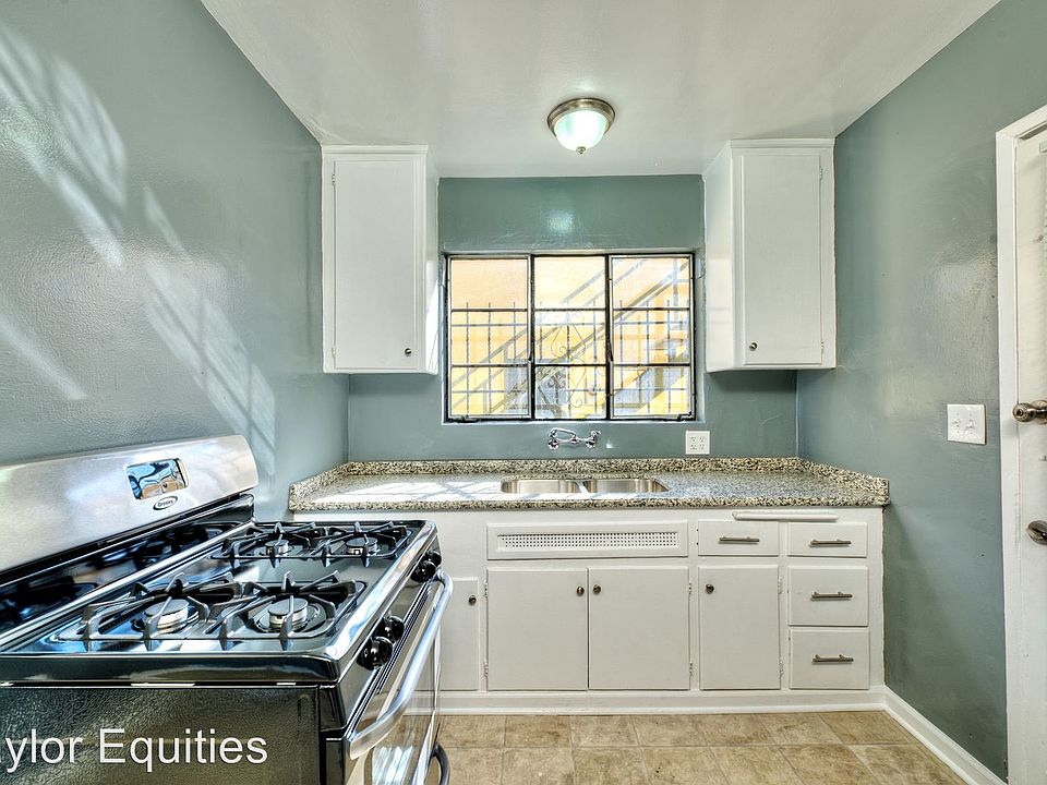 1st image of 4134 1/2 Somerset Dr