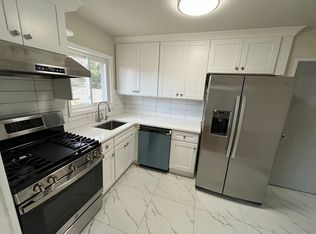 58 Elm Tree Ln, Jericho, NY 11753