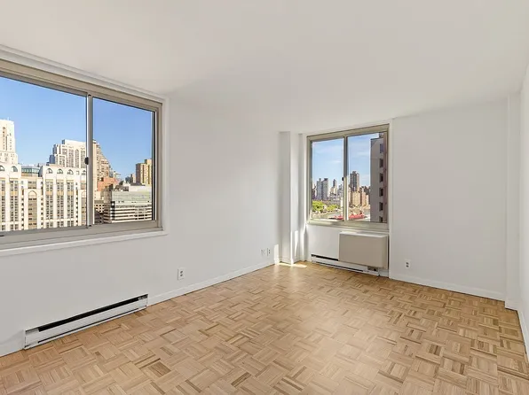 555 Main St APT 1602, New York, NY 10044