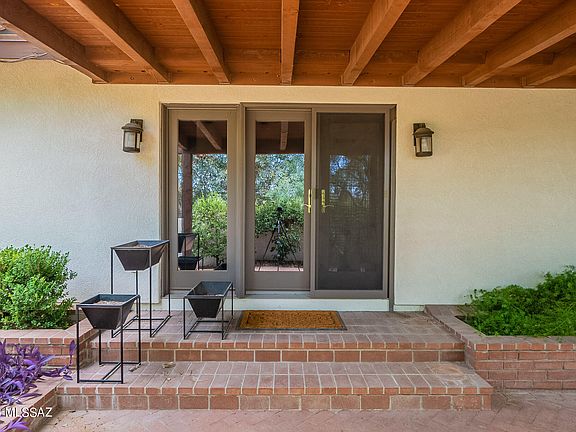 3rd image of 2849 N Calle Ladera