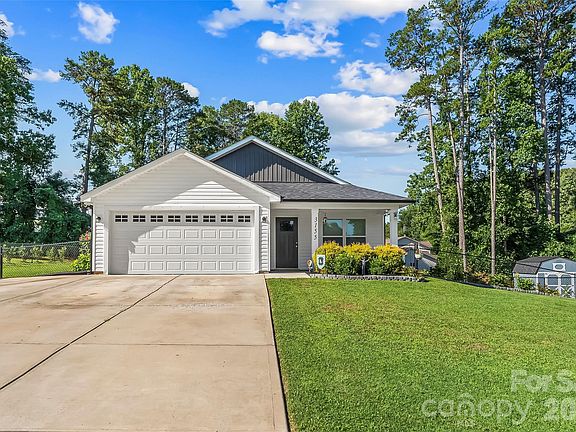 2nd image of 3155 Riber Ln