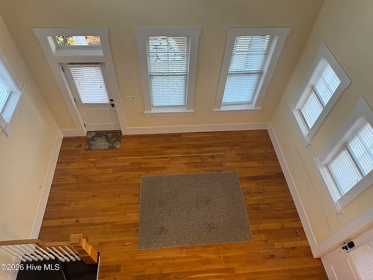 819 Meadowsweet Ln — Photo 31