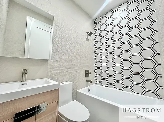 Rented by Hagstrom Management Inc | media 3