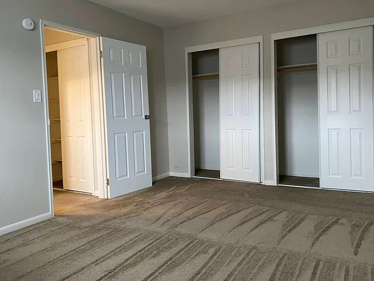 Topton Garden Apartments — Photo 10