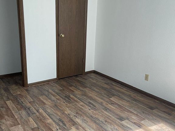 5th image of 1111 W 10th St #4
