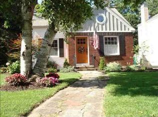 71 5th Ave, Saratoga Springs, NY 12866