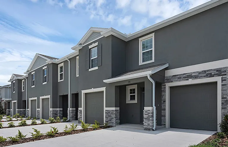 Reunion Crossing Townhomes — Photo 1