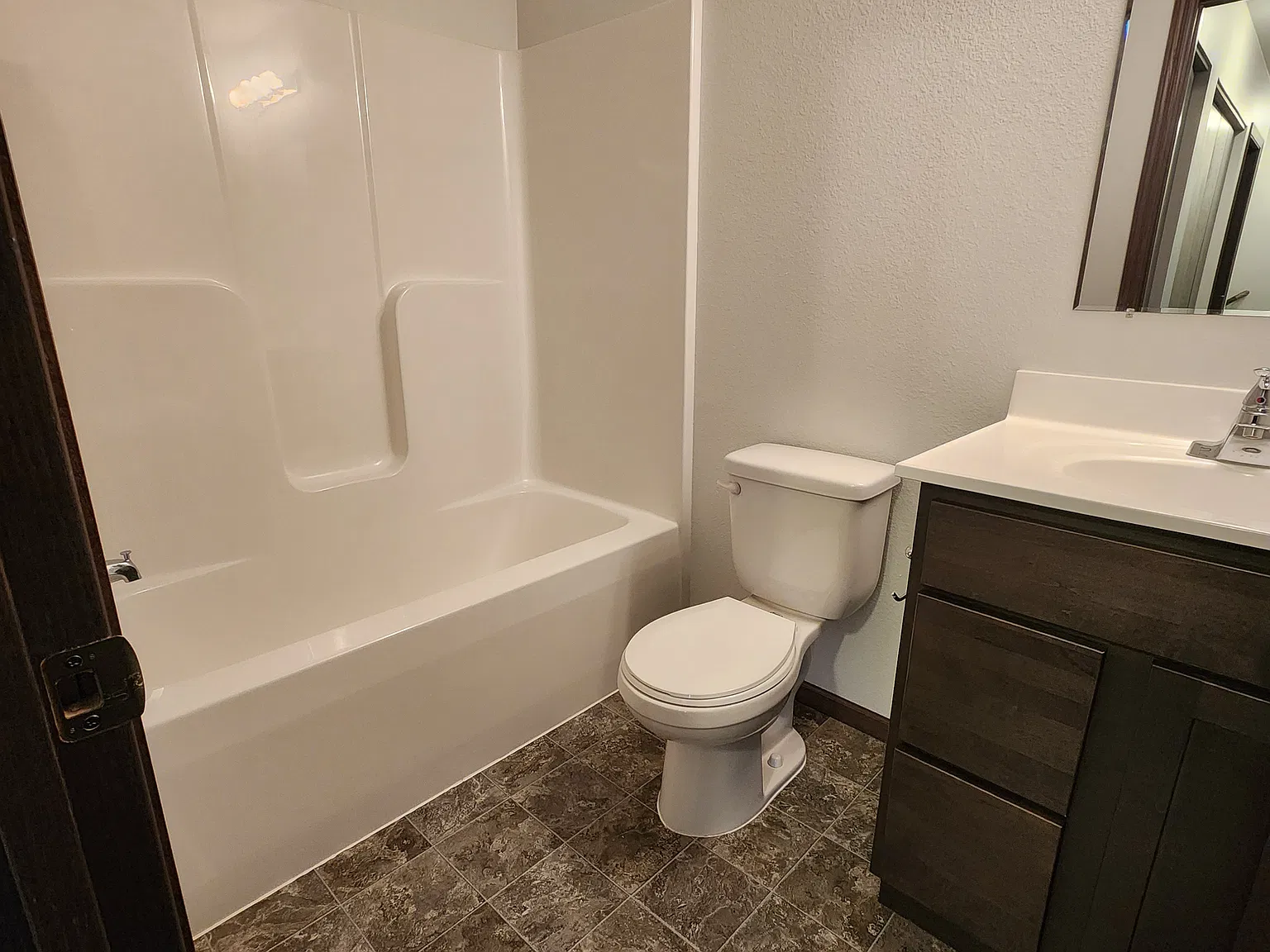 3 bed, 1.5 bath, 1200 sqft, $1,695 — Photo 4