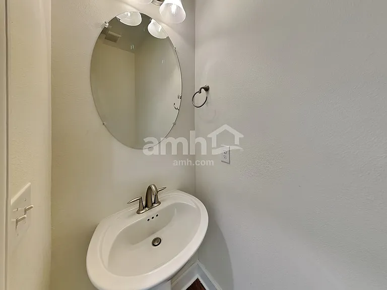 413 Pine Terrace Dr — Photo 10