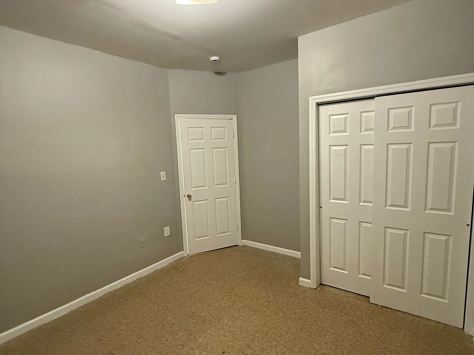 2 bed, $1,900 — Photo 4