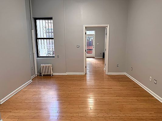 3rd image of 173 E 90th St APT 1C