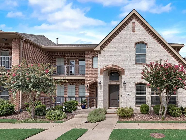 4281 Comanche Dr — Photo 1