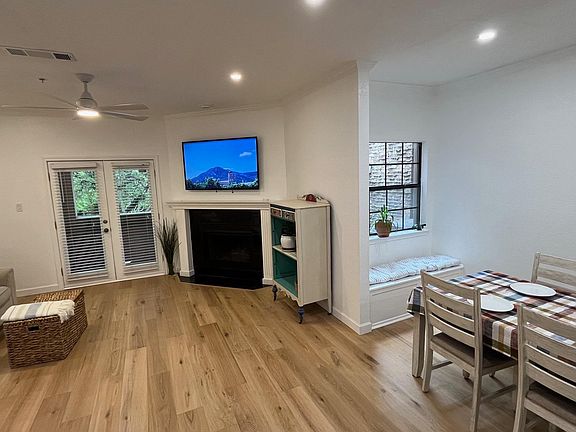 3rd image of 3411 Binkley Ave APT C