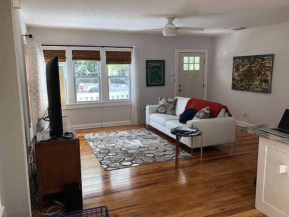 2nd image of 7707 N Dartmouth Ave