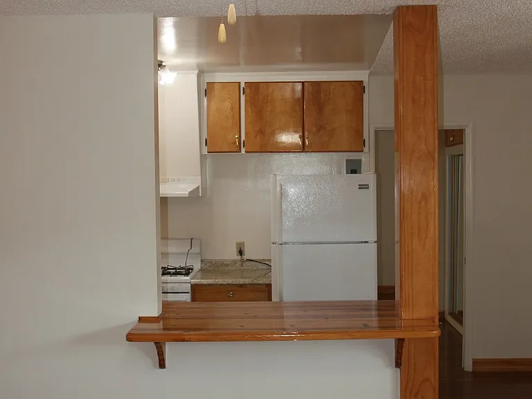 2262 S Carmelina Ave — Photo 13