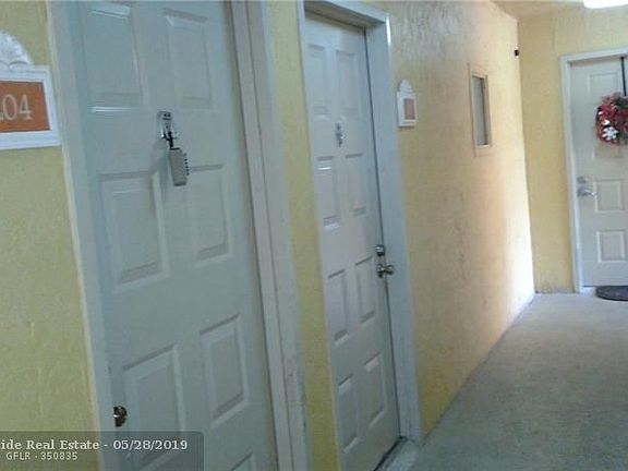 2nd image of 8343 Lake Dr APT 204