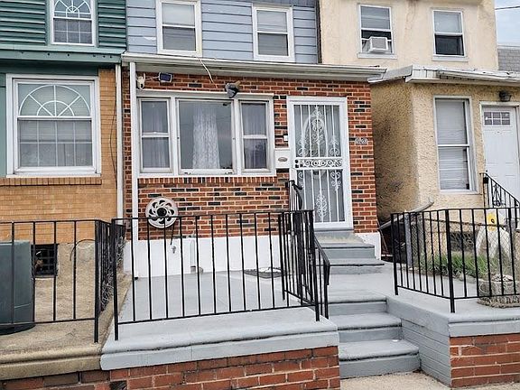 2nd image of 5726 Jackson St