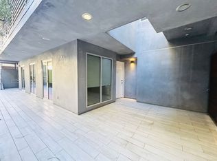 947 4th St, Santa Monica, CA 90403