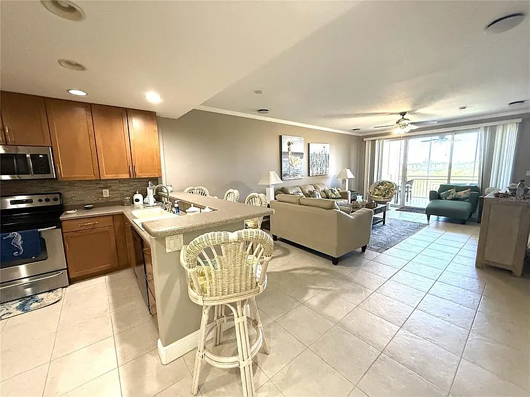 7296 Marathon Dr #402 — Photo 7