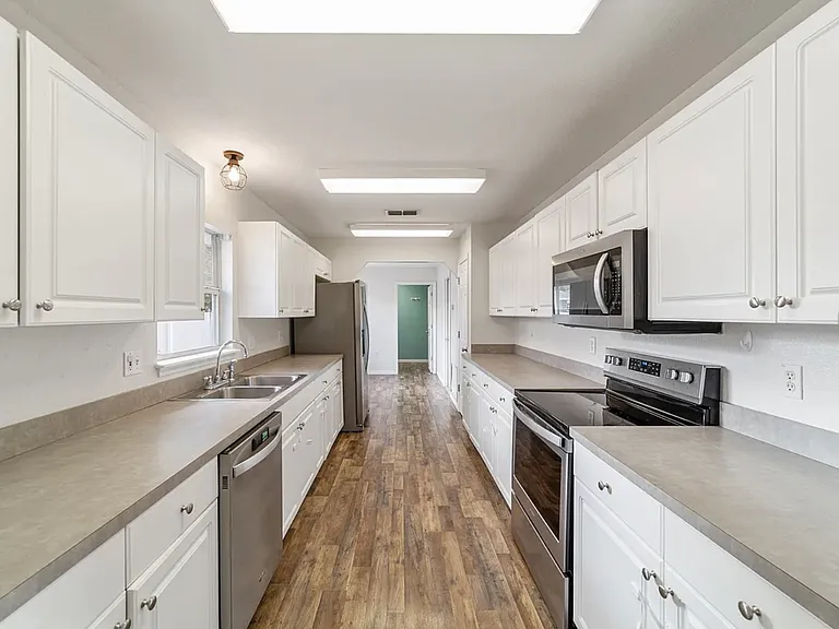 6930 Bahia Rd — Photo 24