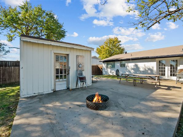 2106 Gemini Dr, Garland, TX 75040
