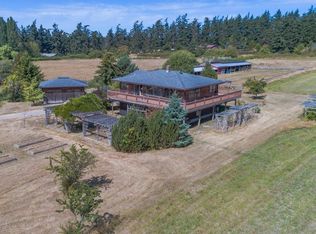 275 E Fakkema Rd, Oak Harbor, WA 98277