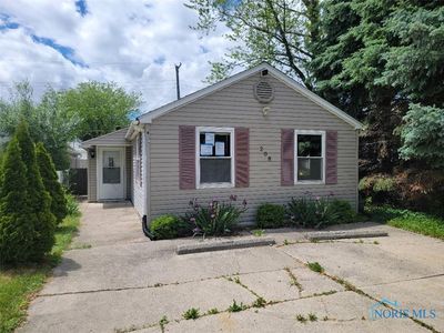 208 Gardner Ave, Northwood, OH, 43619