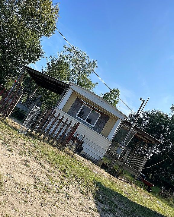 1st image of 9811 S Warner Ave