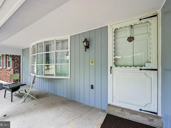 111 Cheyney Rd, Glen Mills, PA 19342