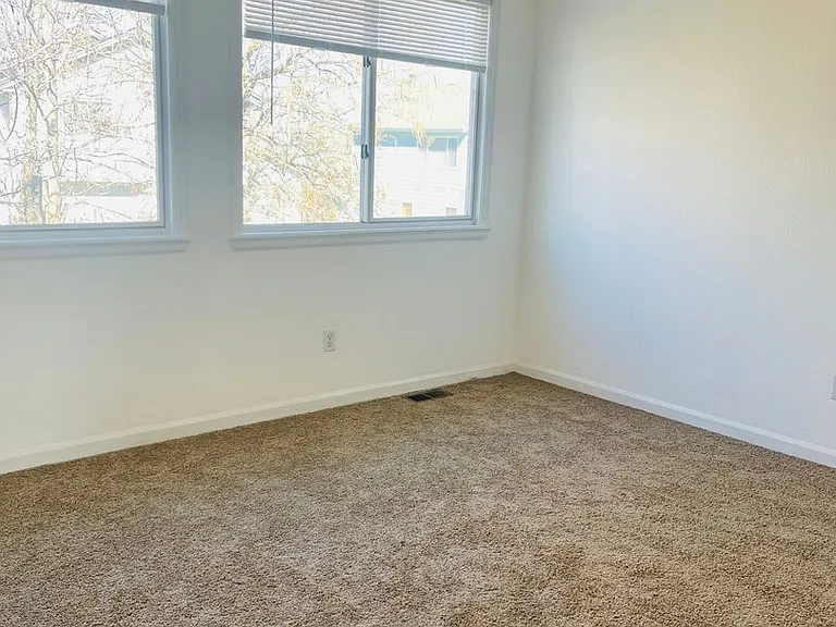 5361 S Dunkirk Way — Photo 10