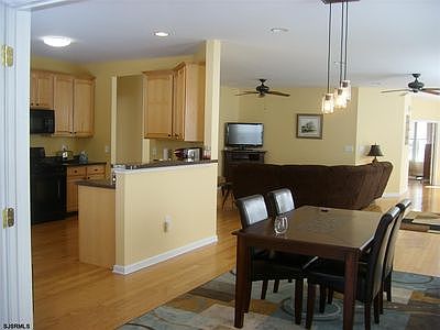 4th image of 124 Saint Georges Dr