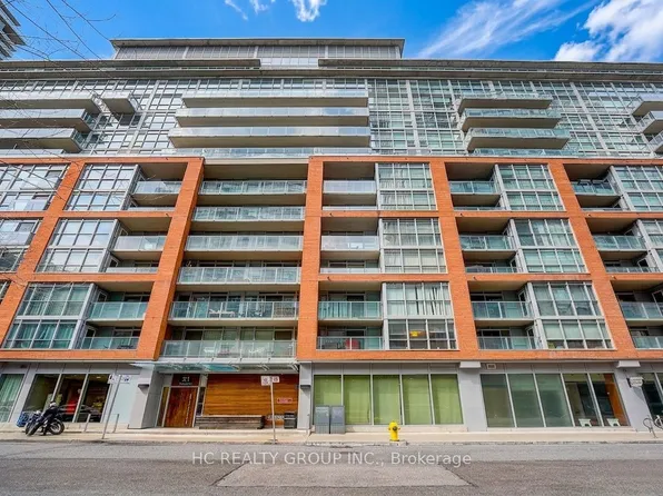 21 Nelson St #705, Toronto, ON M5V 3H9